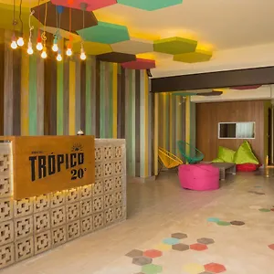 https://hostel-tropico-20.quintano-roohotels.com